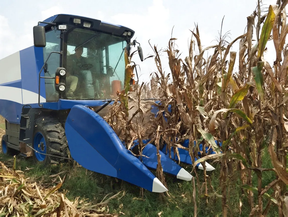 Agricultural Gearbox for Corn Harvester Row Units Engineering That Keeps the British Harvest Moving 2 Agricultural gearbox application — corn harvester row unit in UK field conditions